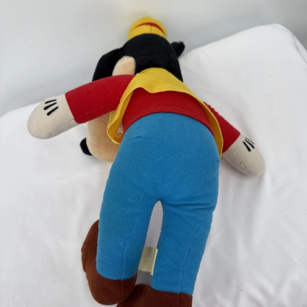 VTG Walt Disney World Goofy Plush 15